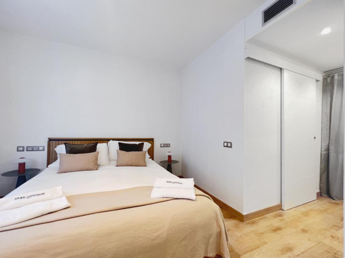 Stay U-Nique Apartments Urquinaona II Barcelona Ngoại thất bức ảnh