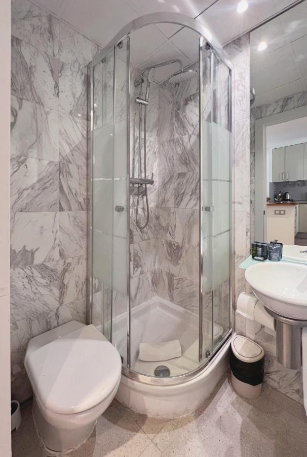 Stay U-Nique Apartments Urquinaona II Barcelona Ngoại thất bức ảnh