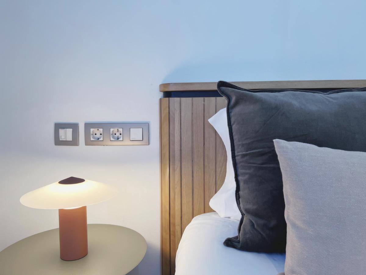 Stay U-Nique Apartments Urquinaona II Barcelona Ngoại thất bức ảnh