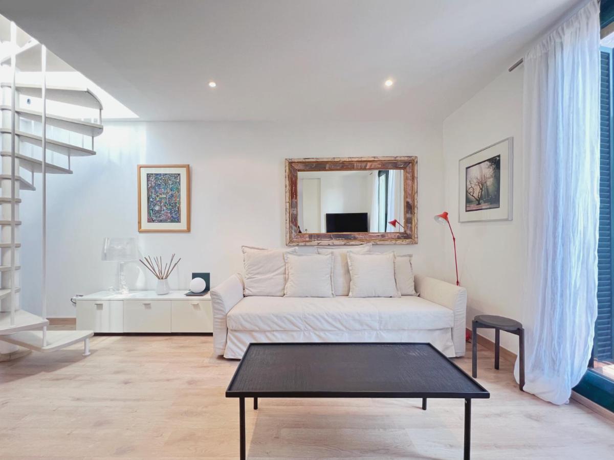 Stay U-Nique Apartments Urquinaona II Barcelona Ngoại thất bức ảnh